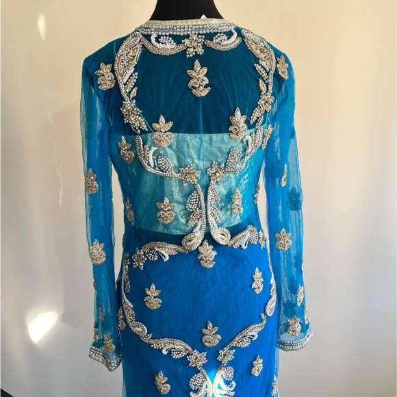 Lehenga - Picture 7 of 10